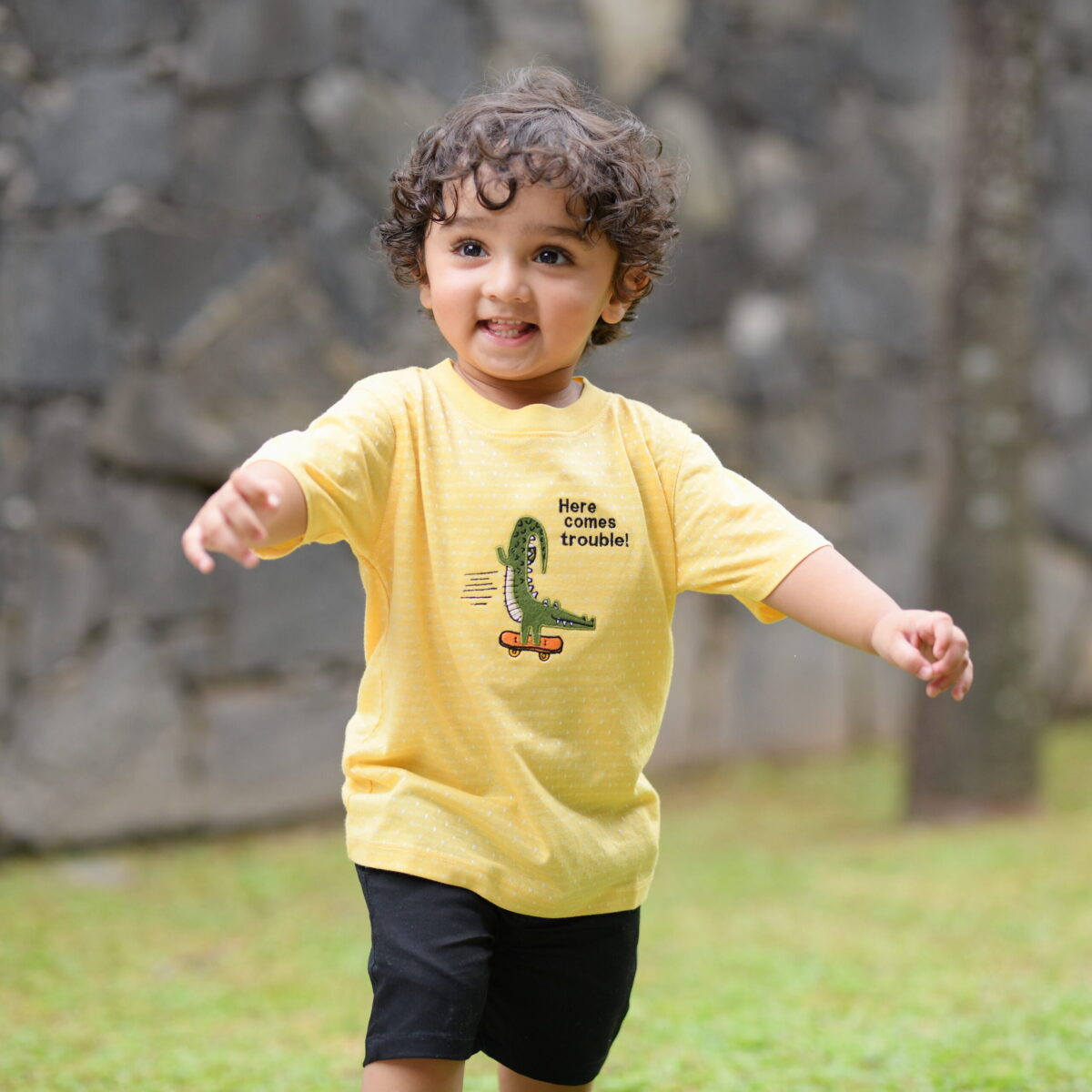 Crew Neck Yellow. Here Comes Trouble - Image 1