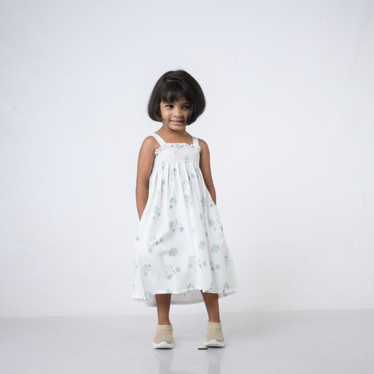 Dress Smocking White Flowers Straps - Image 1